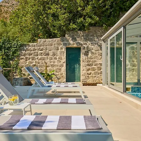 Hedera Estate, Hedera Iii *